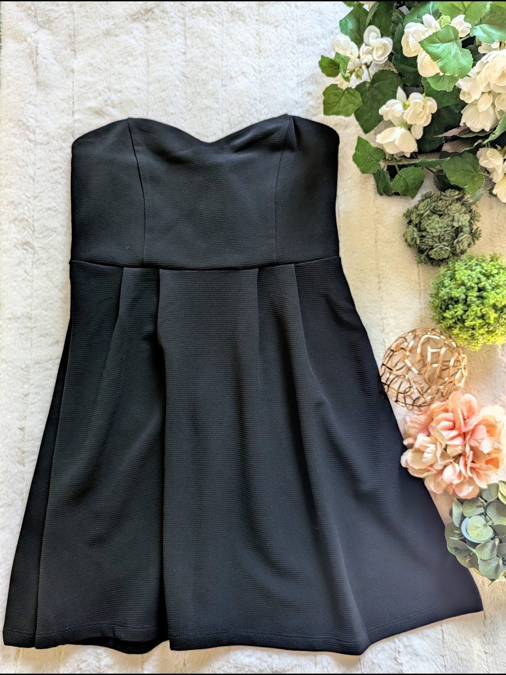 F21 Black Strapless Sweetheart Skater Mini Dress